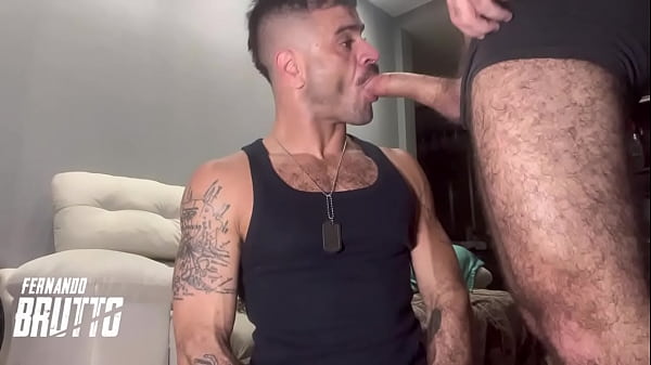 Brutto Fica Todo Arrega&ccedil;ado Depois De Levar Piroca Mostra No Rabo. thumbnail