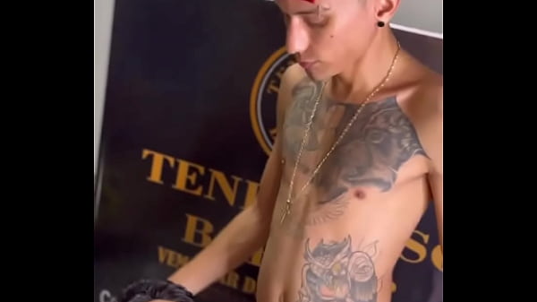 Voc&ecirc; queria adquerir um servi&ccedil;o desse na minha barbearia deixa nos coment&aacute;rios o que voc&ecirc; acha a respeito di 