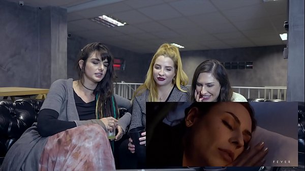 PORN REACT sem censura! Dread Hot, Clara Aguilar e EmmeWhite assistindo a um_pornô