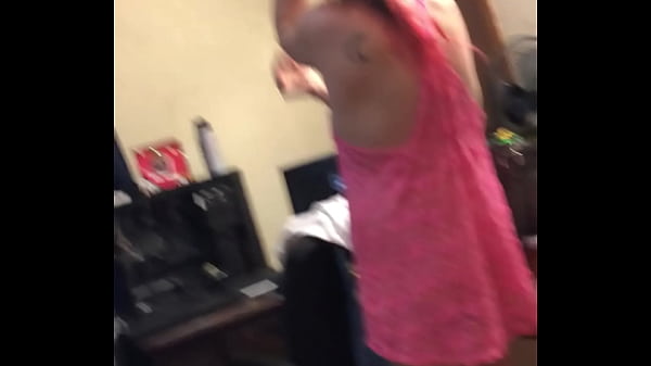 Nonton Wifeyy Free Exotic Dance thumbnail