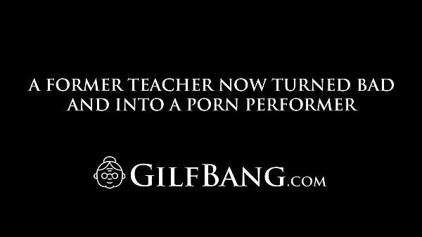 Nonton Gorgeous Hottie Playing With Dark Dick thumbnail