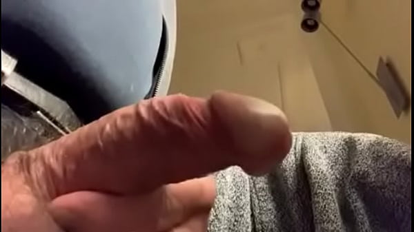 Solo gay cumming