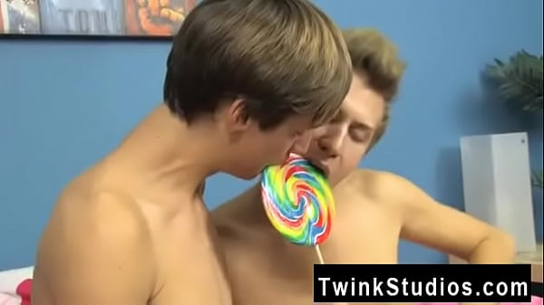 Hot twink Nathan Stratus ordered a meaty package and it eventually