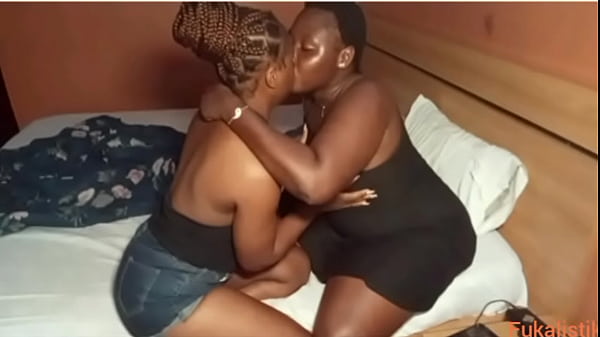 Uni Ty Of Benin Babes Having Fun thumbnail