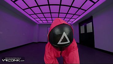 Vr hot triangel babe in costume sucks a huge cock in porn parody pt 1 