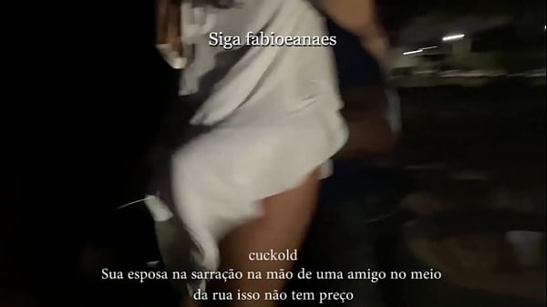 Play MP4 - Trecho inicio&period; Dogging interracial na praia para o Motel Hotwife branquinha com o amigo Neg&atilde;o corno filmando &lpar;BBC&rpar;