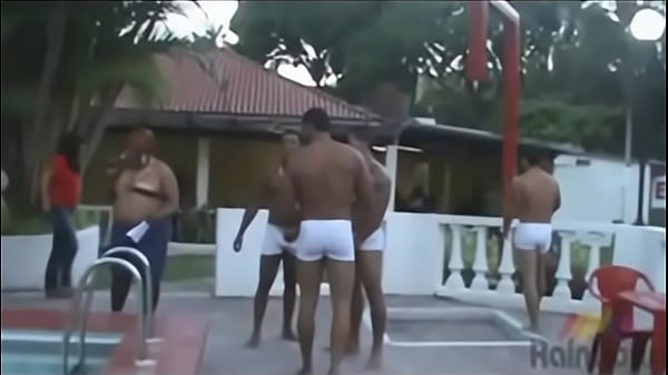 RAINBOW CLUB, DIA 1832012  CONCURSO DA SUNGA MOLHADA 