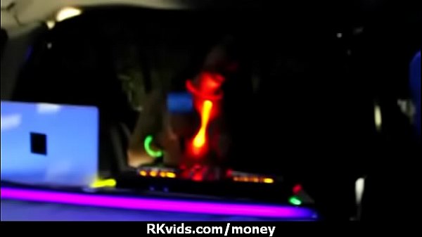 Nonton Slutty Amateur Babe Is Paid Cash From Some Crazy Public Sex 17 thumbnail