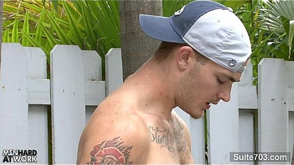 Lustful gay gets nailed outdoors 