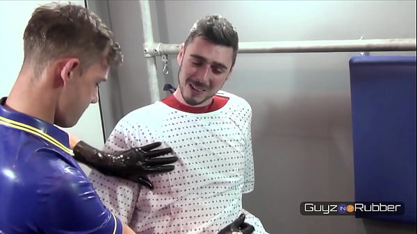 Guyzin2Rubber, Fetish Clinic 