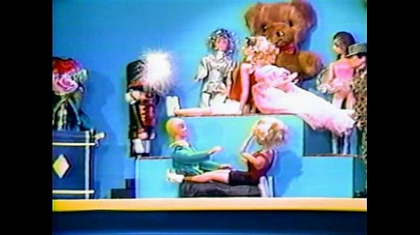 Play MP4 - Living Doll &lpar;1987&rpar;