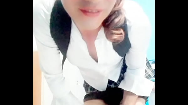 Play MP4 - Yo de Putita Colegiala Saludando a mis Machos