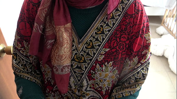 Play MP4 - big ass turkish prostitute fucking doggystyle in Berlin Germany