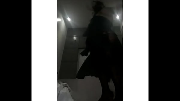 BAILO PARA TI EN POCA ROPA 