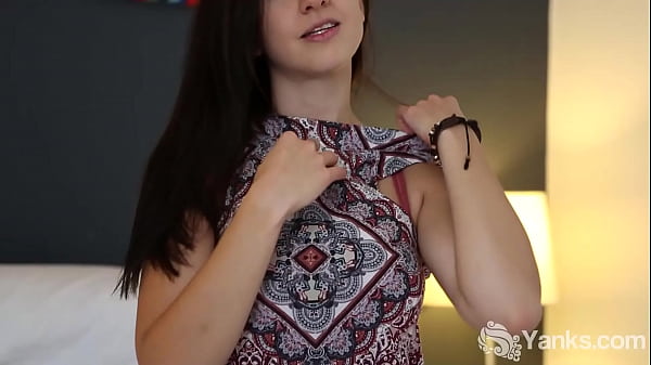 Yanks Amateur Babe Tindra Hits_all the_Positions on theWay to_Orgasm