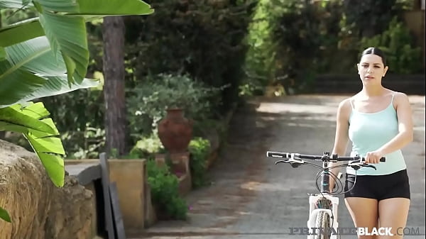 Clear eyed brunette kira queen takes a chocolate stuffing in her big sweet snatch enjoying a hardcore interracial outside she ends up with a cum load full flick & 1000s more at