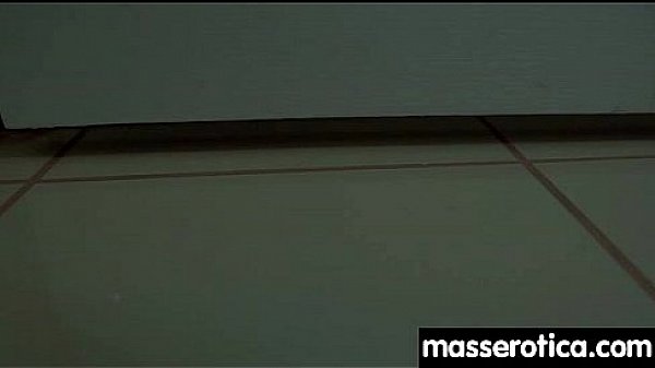 Nonton Teen Eats Milf Pussy At Oily Threesome 13 thumbnail