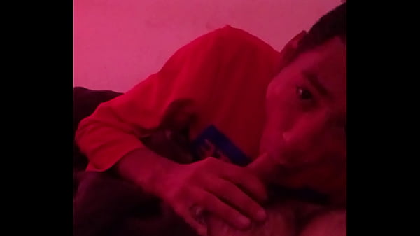 Play MP4 - Oral en la ma&ntilde;ana&period; Mi macho peludo arranca feliz su d&iacute;a descargandome su leche como desayuno&period;