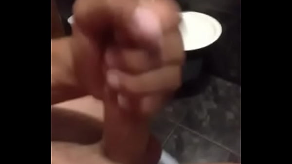 51681585688  0067AEF2-33EA-4BFE-AB59-A57F009DBE8E.MOV