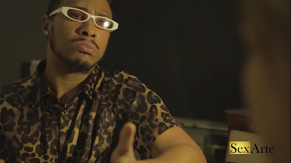 Escritor Conta Historia Da Vez Que O Amigo Dele Fodeu Uma Casada No Banheiro Da Balada thumbnail