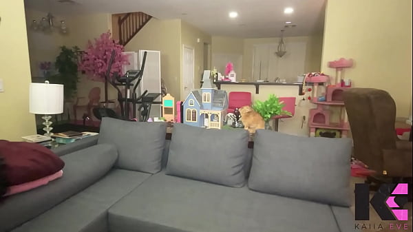 Vampire V Vampire Hunter: Defeated, Drained & Turned thumbnail