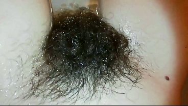 Super hairy bush fetish video hairy pussy underwater in close up