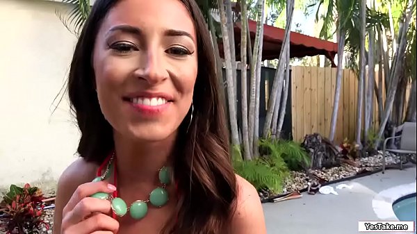 Cameron barges into a wrong house she tells the homeowner that she just want then they came up with an idea to make a sex tape