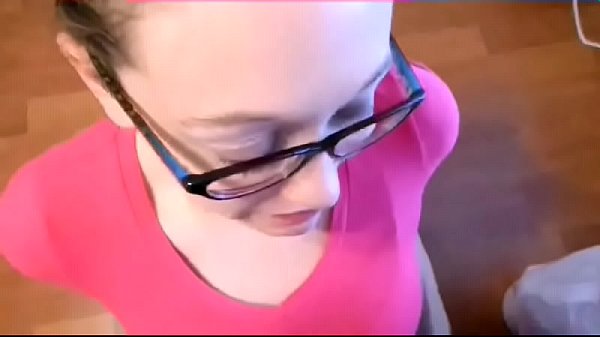 Play MP4 - amateur nerdy girls cumshot compilation vol&period; 1