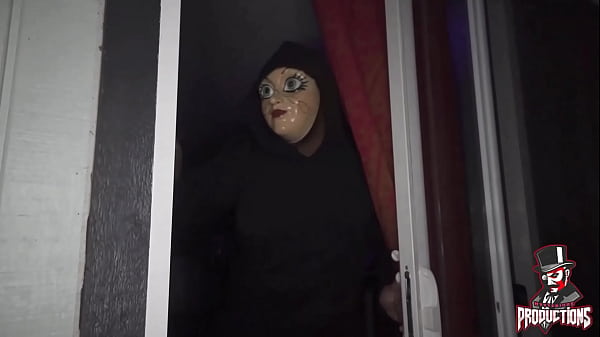 Nonton Hard To Get Starring: Kellie Shin And Jay Blak thumbnail