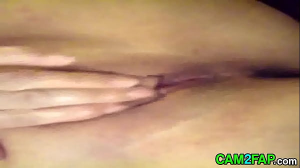 Wet pussy amateur fingering porn video 
