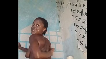 Crazybitchgh Talking To Her Fans Whiles Squirting After Rough Dildo Pussy Anal Fun thumbnail