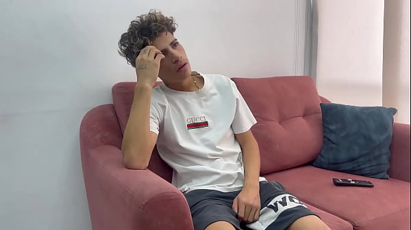 Nonton Mi Peque&ntilde;ita Hermanastra Me Descubre Jugando Con Su Ropa Interior Y Se Me Antoja Follar Rico. Sexo Real Amateur. thumbnail