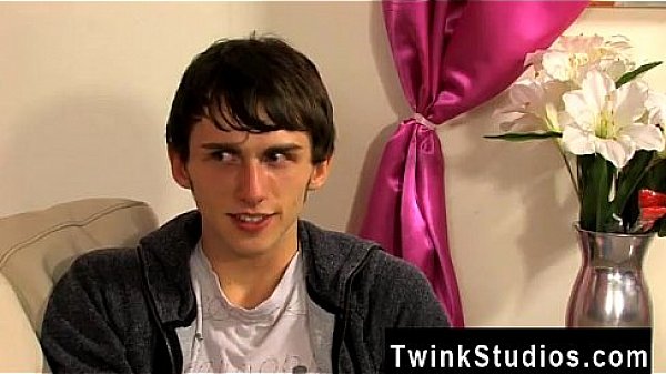 Amazing twinks Colby London has a fuck-stick fetish and he's not 