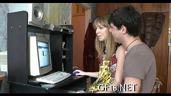 Sex appeal round assed sweetheart 