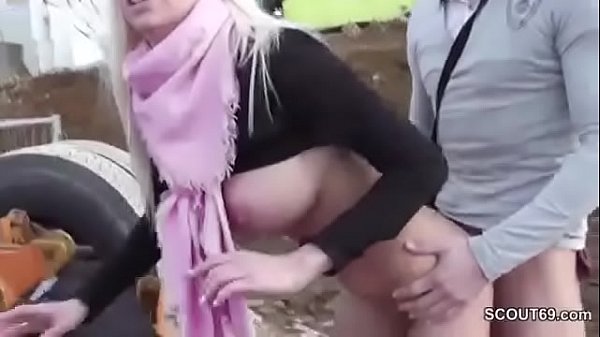 Schlanke deutsche blonde mit super titten von bauarbeiter ao gefickt