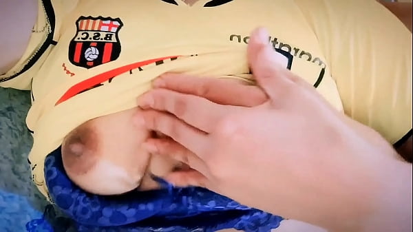 Play MP4 - Jugaba el equipo de mi amiga y ella perdi&oacute; la apuesta y pago con sexo duro