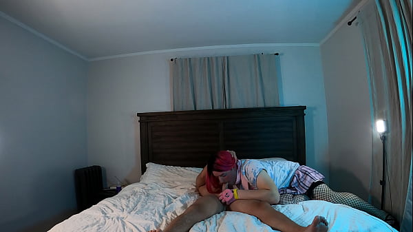 TS Beauty Deepthroating Blowjob 