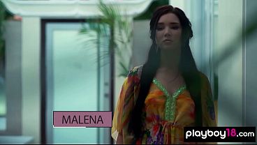 Nonton Nude All Natural Exotic Hottie Introducing Her Sweet Hole thumbnail