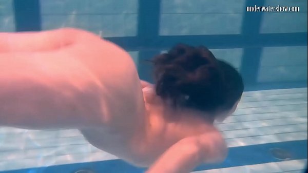 Ivetta having fun in the pool andmakes you wanna watch her