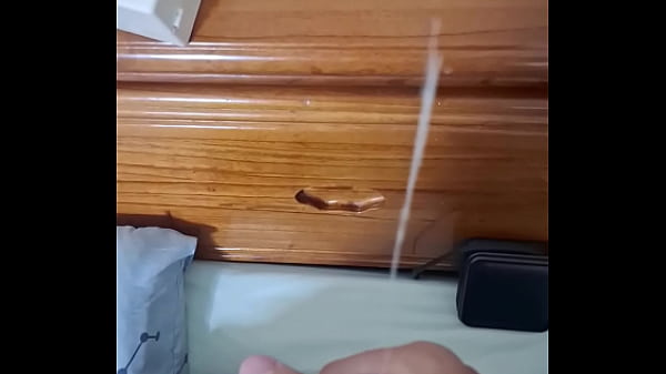 高中生打手槍大量射精無碼