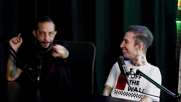 Play MP4 - Prefere pau que a faz gozar&comma; grava com a Elisa Sanchez&comma; o jeito de chupar a buceta&comma; e sobre ter que falar sobre um filho&period;&period;&period; - Bia Hot &lpar;Preliminares Podcast&rpar; &lpar;WATCH ON&colon; SHEER&sol;RED&rpar;