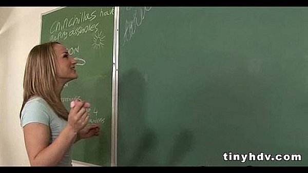 Nonton Gorgeous Teen Pussy Jessie Cox 2 91 thumbnail