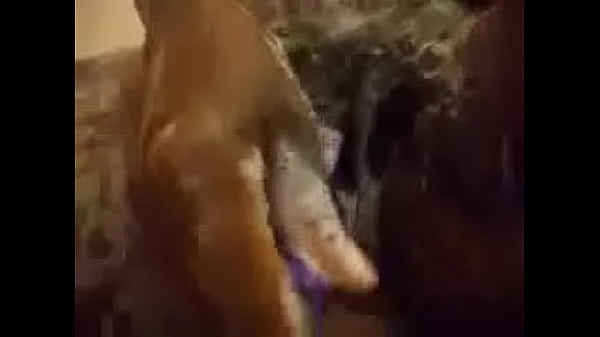 Nonton Shower Time thumbnail