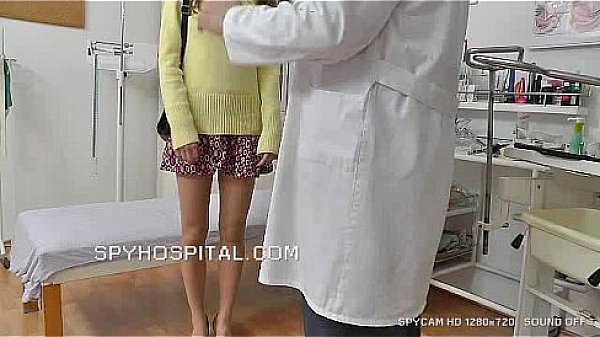 Vaginal douche and pussy exam caught with doctor spy cam 