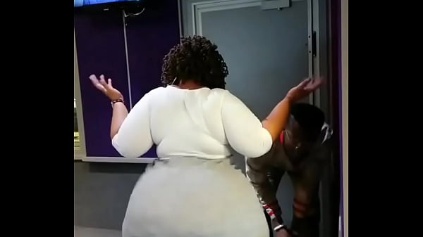 Big booty shakes Ass video thumbnail
