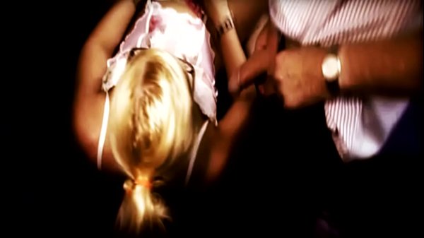 Vicky Wilfing creampie Gangbang in Deutschland teil 1. 