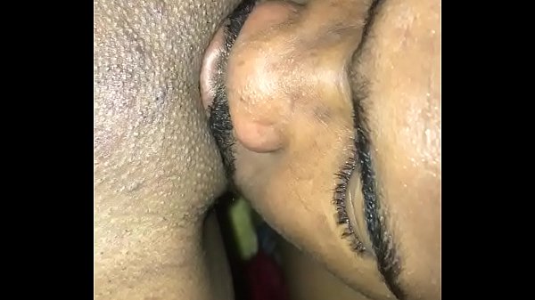 Eatingthat black pussy