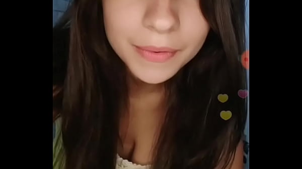 BIGOLIVE Yoriana baila y muestra sus calzones blancos en vestido con encaje