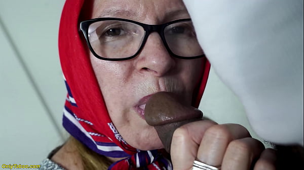 Horny Headscarf 67 Years Old Grandma Gets Extreme Deep Anal Fucked By An Big Black Dick Electrician thumbnail