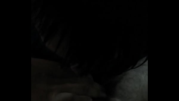 Erick se la come toda 